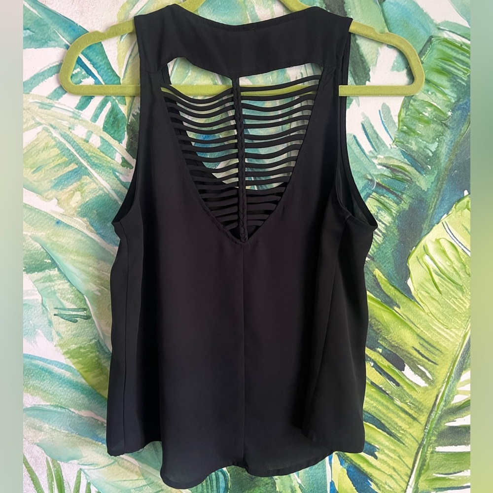 Black High/Low Tank - Picture 3 of 6